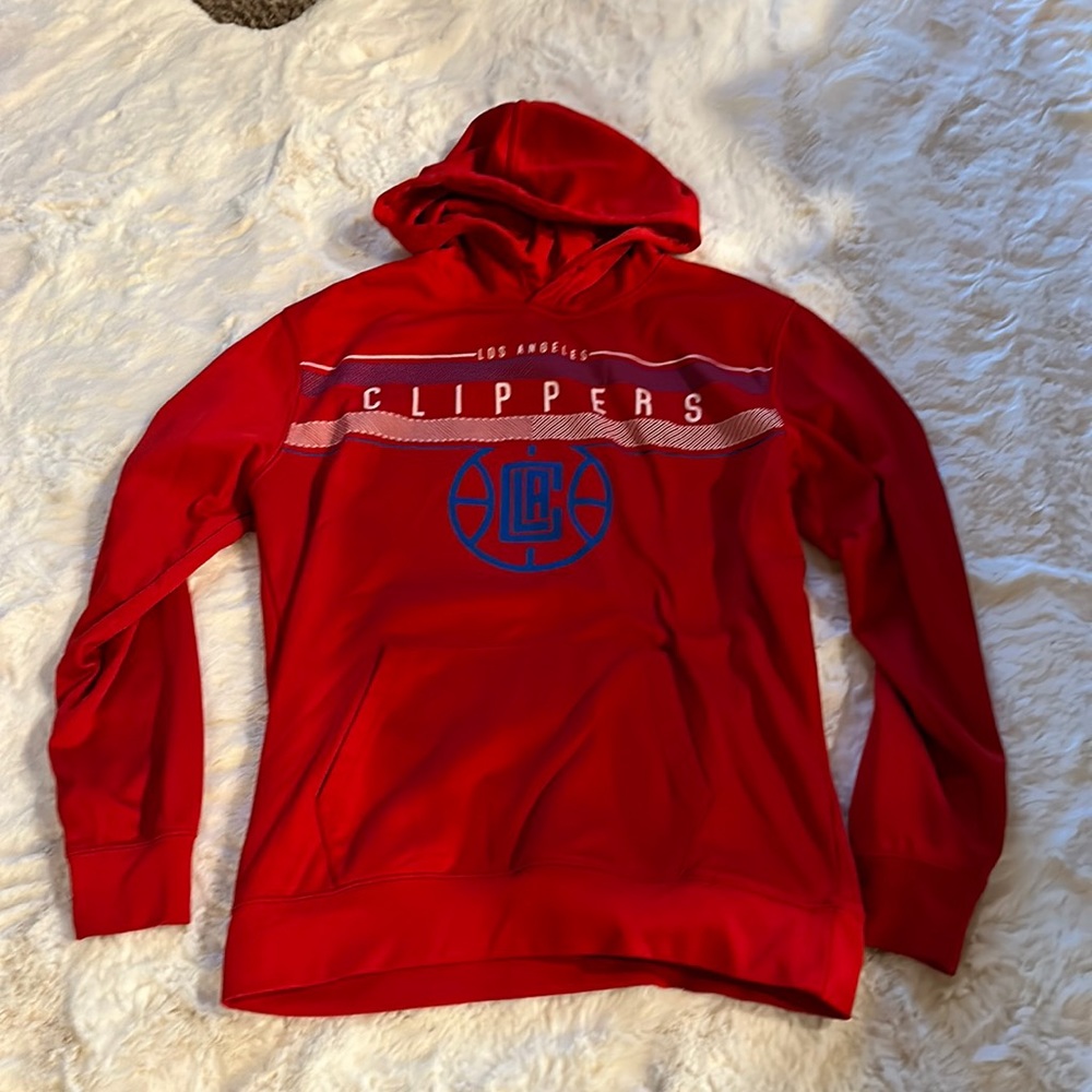 Los Angeles Clippers hooded NBA sweatshirt. Size medium. 100% polyester.